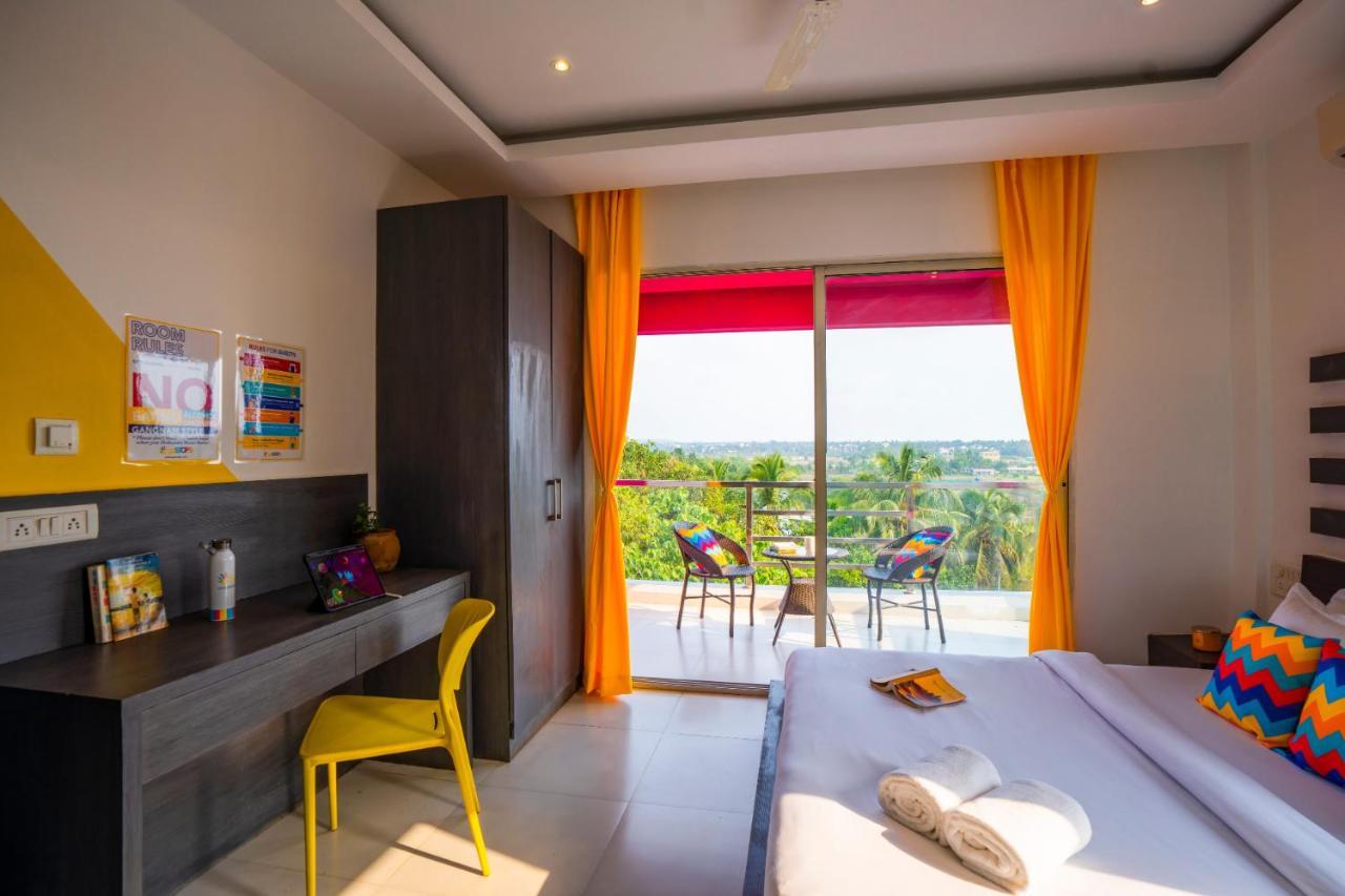 Gostops Goa, バガ エクステリア 写真